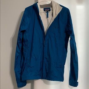 Men’s Patagonia Rain Jacket 🔵